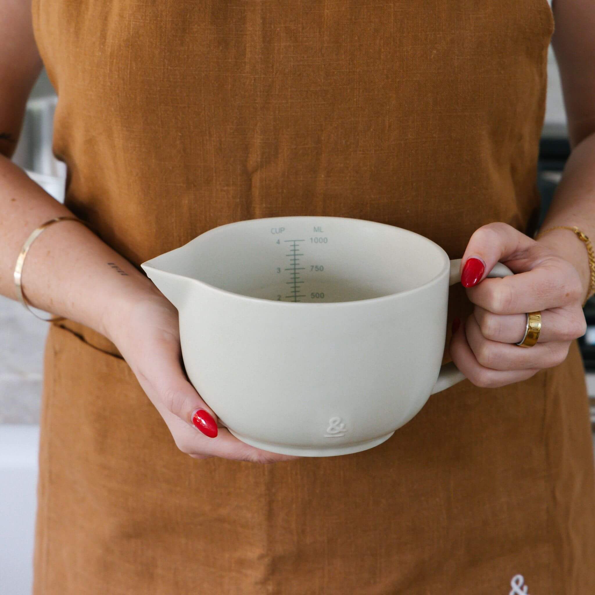 Baking Ceramic Measuring Cup | 1L - Image 8