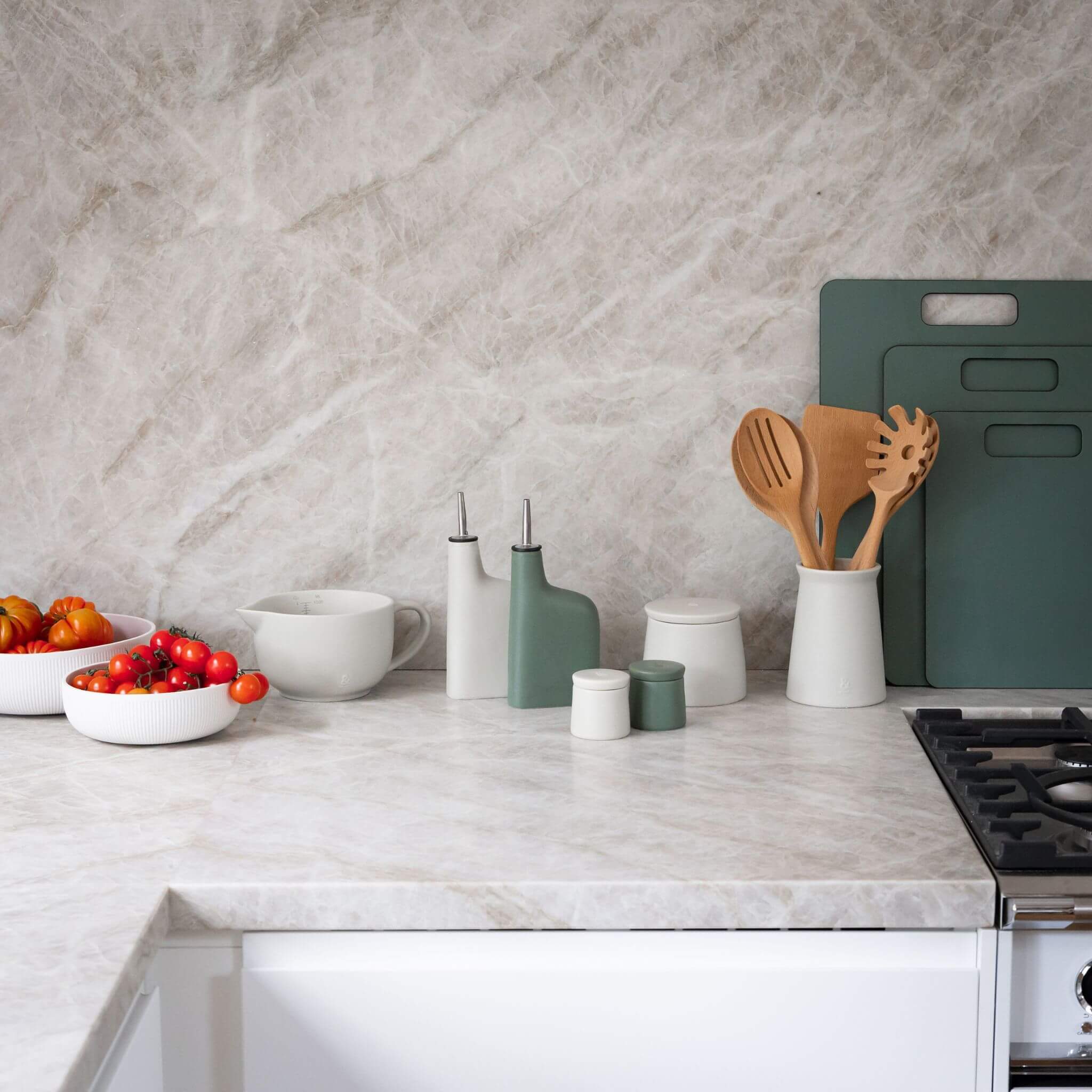 Ceramic Table Essentials - Image 9