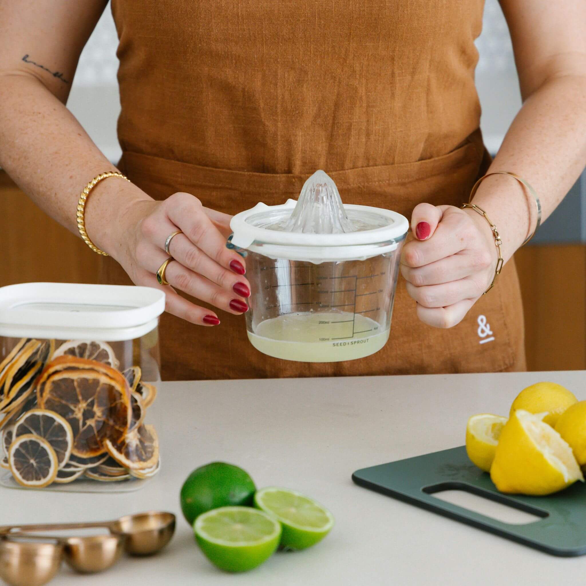 Measure and Pour Set - Image 7