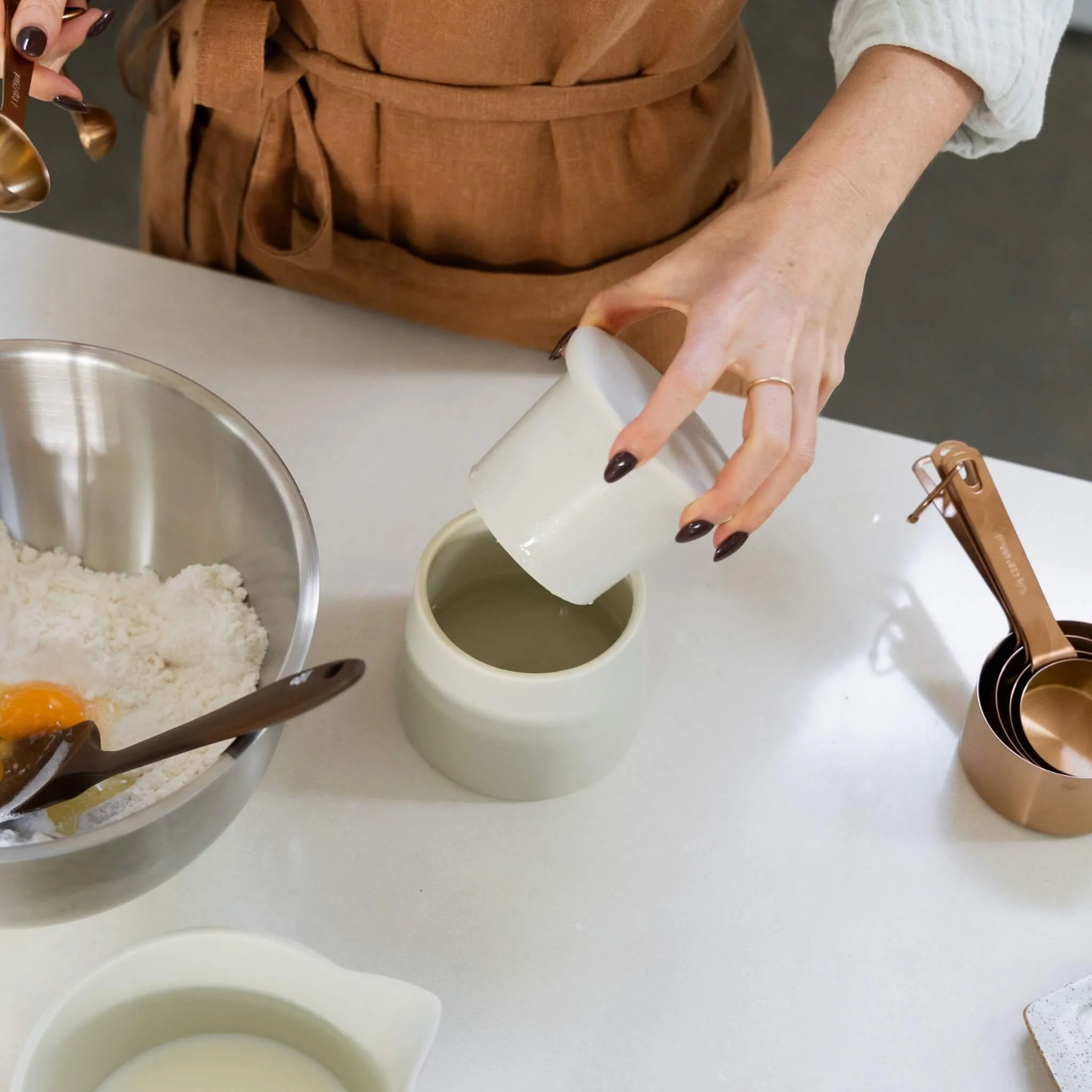 Ceramic Table Essentials - Image 13