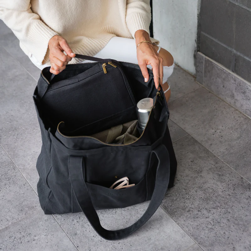 Travel Tote Bag - Image 6